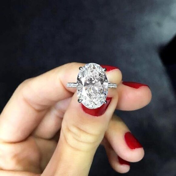 💥Crystal Pure Big Oval Zircon Thin Wedding Clear Rings for Women,MARR9177 - Picture 5 of 7
